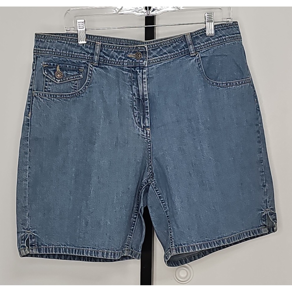 NWT Christopher & Banks Women's Denim Shorts Light Wash Size 14 Cotton Jeans